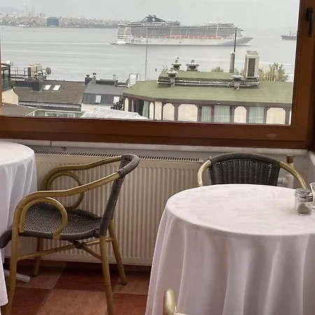 Terrace 4*