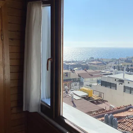 Terrace Bed & Breakfast 4*