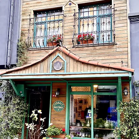 Terrace Bed & Breakfast 4*