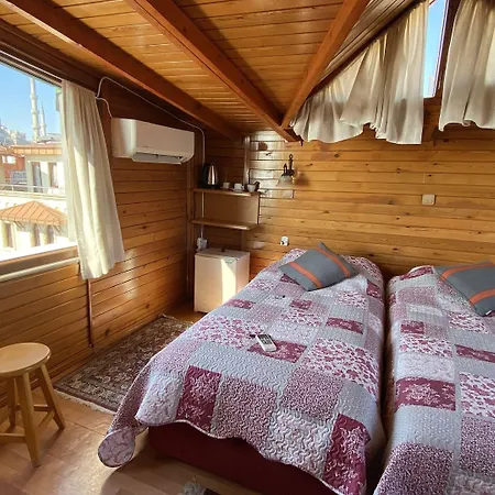 Terrace 4*