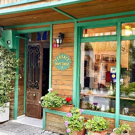 Terrace Oda ve Kahvaltı 4*