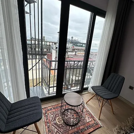 Terrace 4*